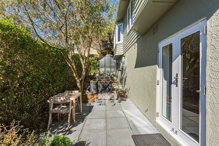 Photo of property in 13 Thane Road, Roseneath, Wellington, 6011