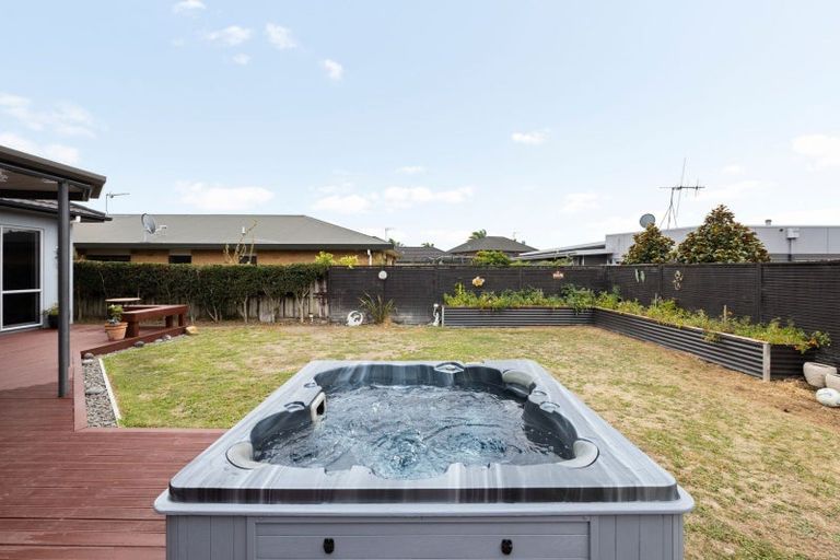 Photo of property in 13 Palliser Drive, Huntington, Hamilton, 3210
