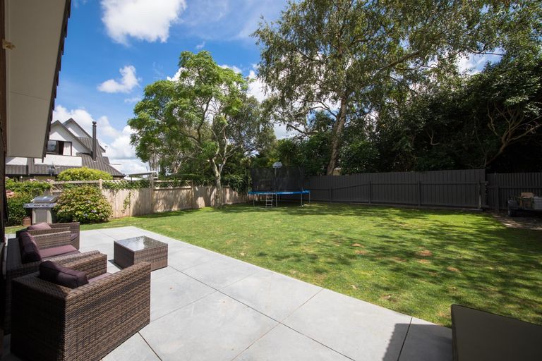 Photo of property in 15 Ashburn Lane, Awapuni, Palmerston North, 4412