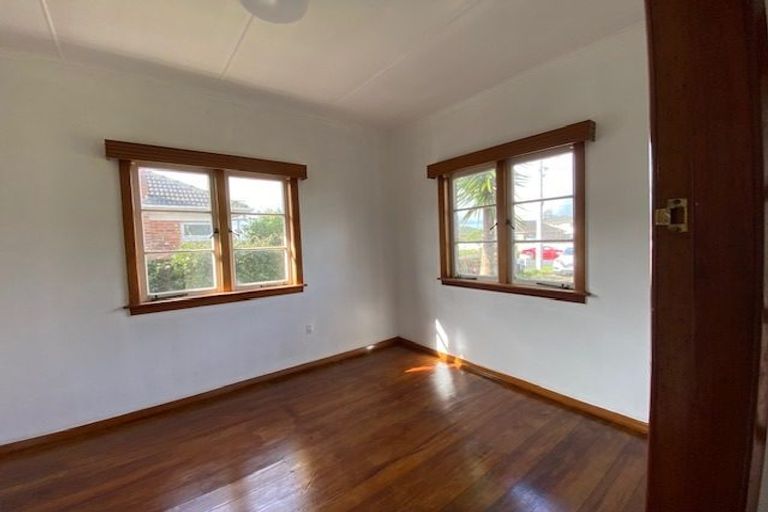 Photo of property in 13 Regent Street, Papatoetoe, Auckland, 2025