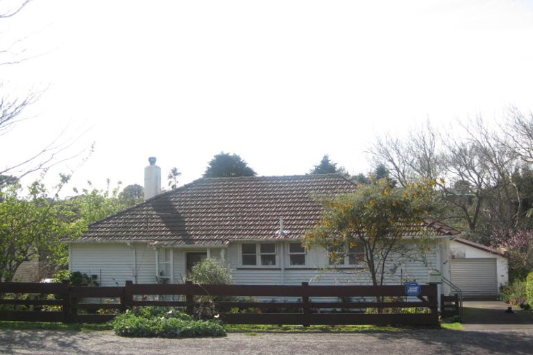 Photo of property in 3 Glenpark Avenue, Westown, New Plymouth, 4310