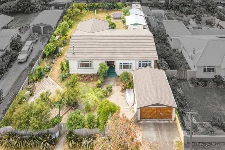 Photo of property in 6 Taranaki Street, Saint Johns Hill, Whanganui, 4501