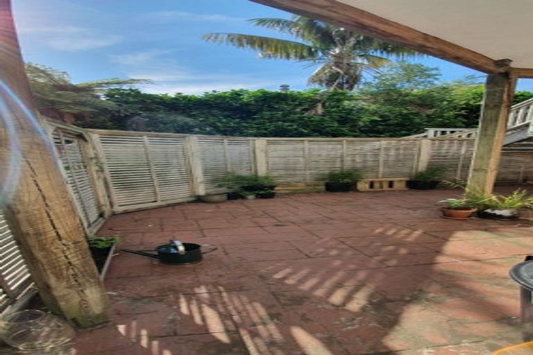 Photo of property in 16 Thompson Street, Mount Cook, Wellington, 6011