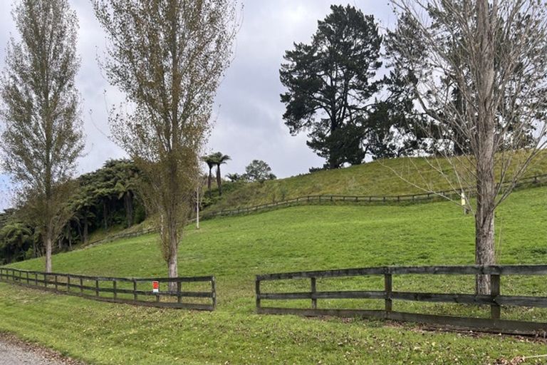 Photo of property in 94 Tangiroimata Track, Pyes Pa, 3173