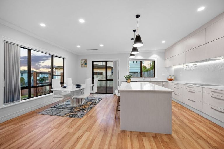 Photo of property in 5 Kingfisher Road, Silverdale, 0932