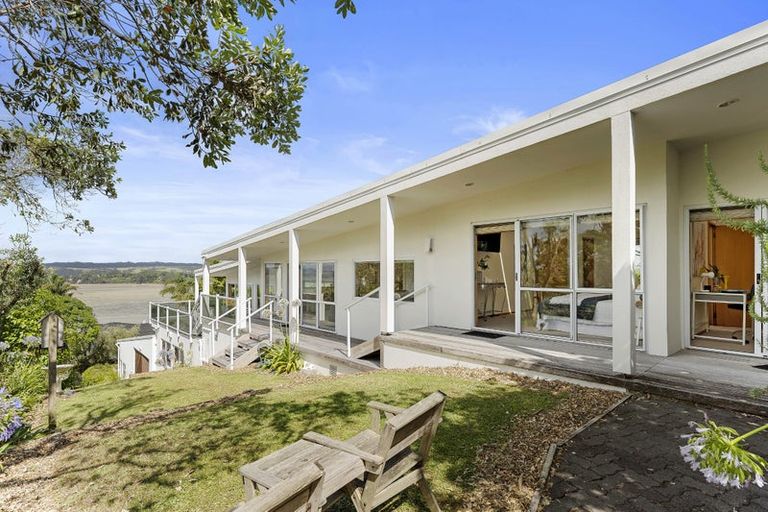 Photo of property in 193 Sandspit Road, Shelly Park, Auckland, 2014