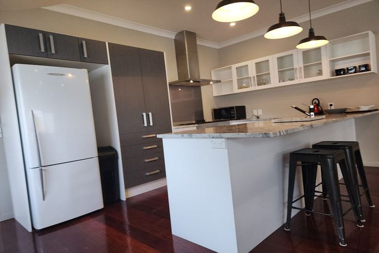 Photo of property in 184 Breaker Bay Road, Breaker Bay, Wellington, 6022