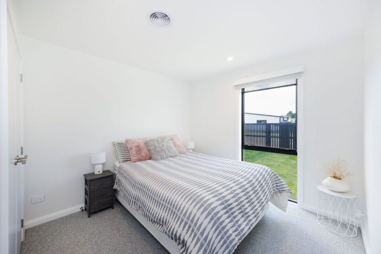Photo of property in 11 Mangatainoka Lane, Awapuni, Palmerston North, 4412