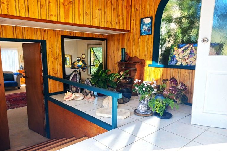 Photo of property in 67 Cable Bay Block Road, Cable Bay, 0420