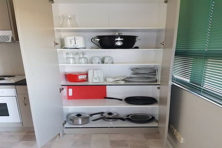 Photo of property in Mclean Towers, 2f/3 Shakespeare Road, Napier South, Napier, 4110