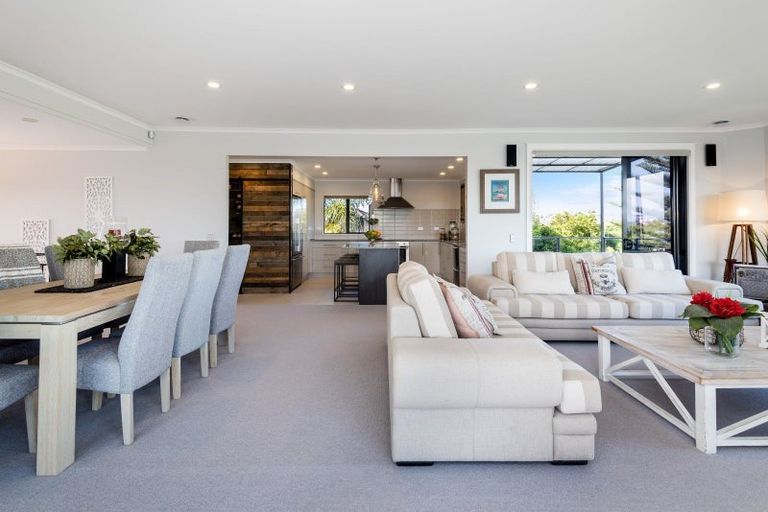Photo of property in 103 Pine Harbour Parade, Beachlands, Auckland, 2018