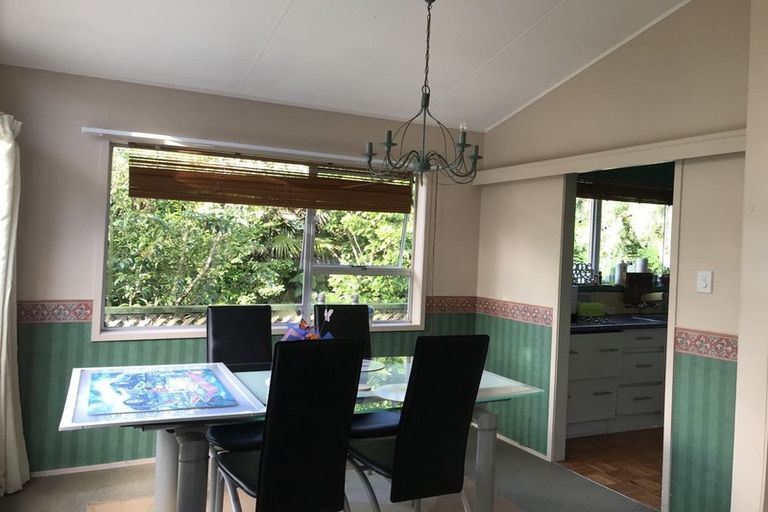 Photo of property in 37 Seon Place, Birkdale, Auckland, 0626