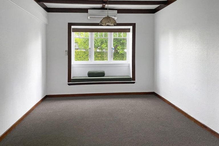 Photo of property in 25 Lincoln Road, Henderson, Auckland, 0610