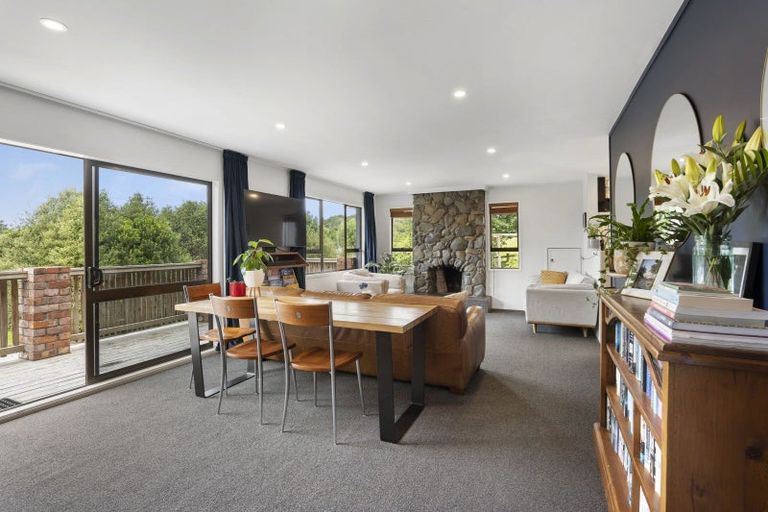 Photo of property in 8 Clearview Road, Lepperton, New Plymouth, 4373