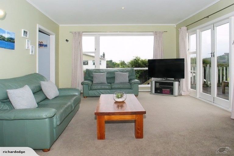 Photo of property in 1 Pope Street, Camborne, Porirua, 5026