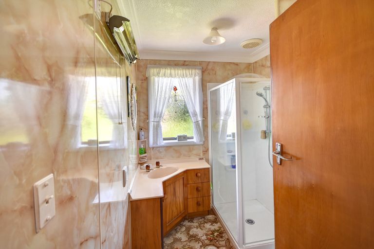 Photo of property in 30 Bayne Terrace, Macandrew Bay, Dunedin, 9014