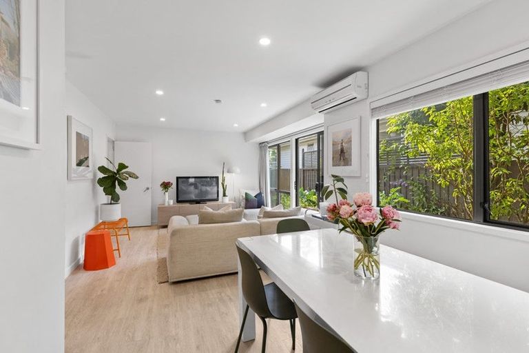 Photo of property in 1/19 Trafalgar Street, St Albans, Christchurch, 8014