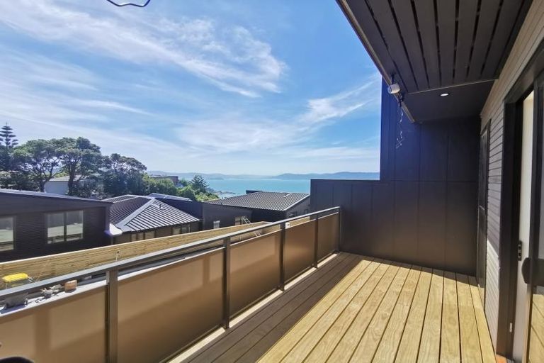 Photo of property in 2/80 Seatoun Heights Road, Seatoun, Wellington, 6022