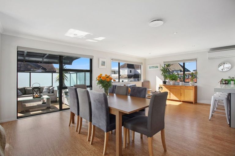 Photo of property in 21 Waller Avenue, Bucklands Beach, Auckland, 2012