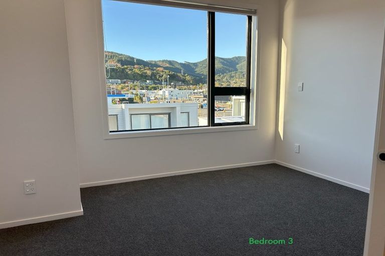 Photo of property in 12 Kamahi Place, Paraparaumu, 5032