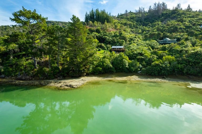 Photo of property in 399 Mahau Road, Mahau Sound, Picton, 7282