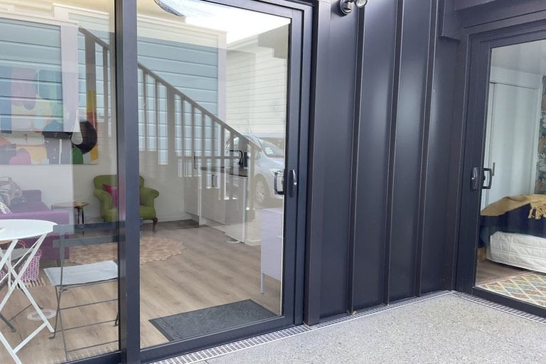 Photo of property in 104 Elizabeth Street, Mount Victoria, Wellington, 6011