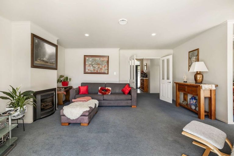 Photo of property in 85 Kent Street, Picton, 7220