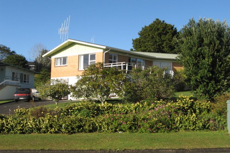 Photo of property in 16 Crawford Crescent, Te Kamo, Whangarei, 0112