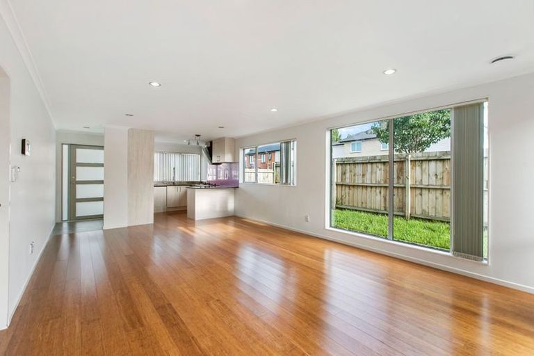Photo of property in 35 Whekau Drive, Takanini, 2112