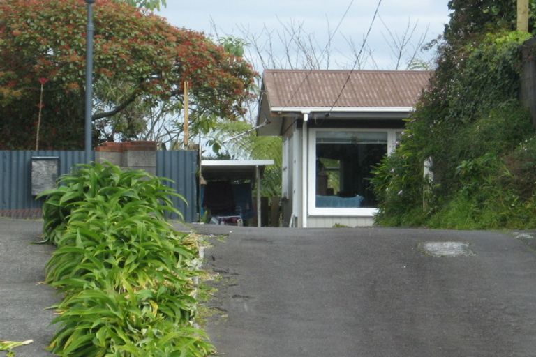 Photo of property in 8a Elm Grove, Westown, New Plymouth, 4310