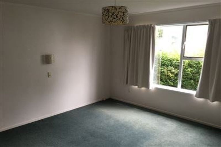 Photo of property in 1/47 Braemar Road, Rothesay Bay, Auckland, 0630