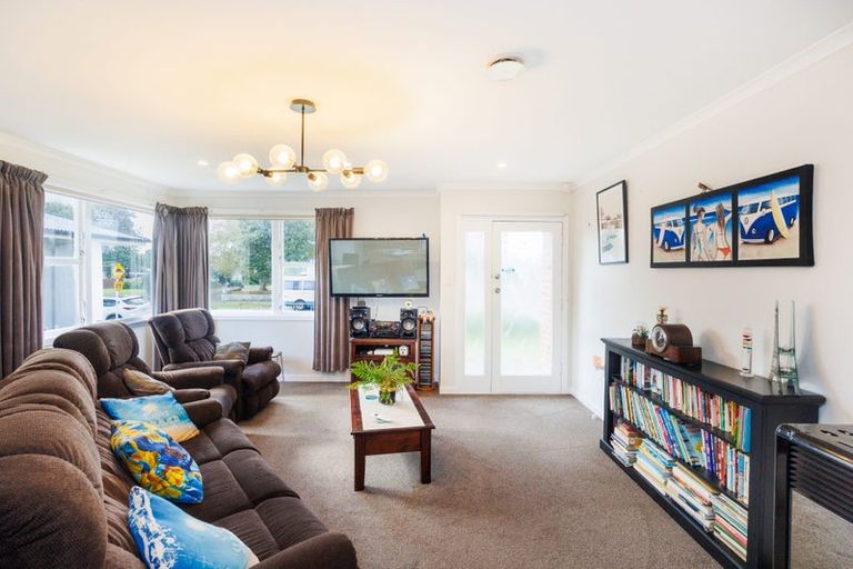 Photo of property in 33 Highbury Avenue, Highbury, Palmerston North, 4412