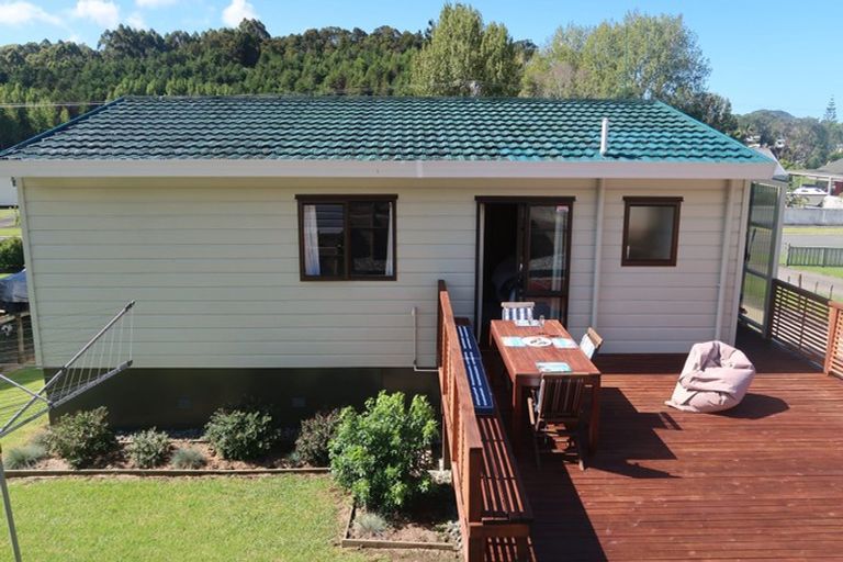 Photo of property in 16 Wharua Road, Oakura, Hikurangi, 0184