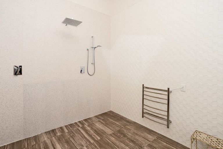 Photo of property in 44 Marama Avenue North, Otatara, Invercargill, 9879