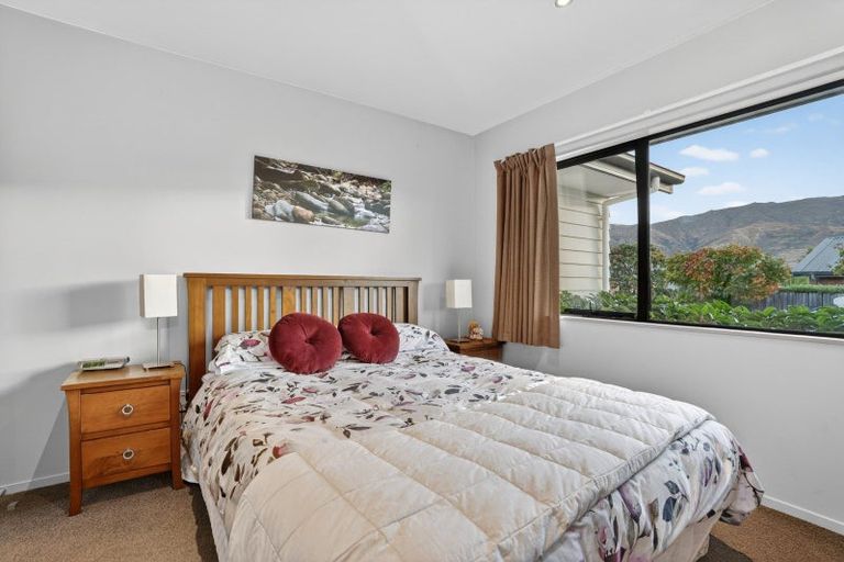 Photo of property in 7 Perrow Street, Wanaka, 9305