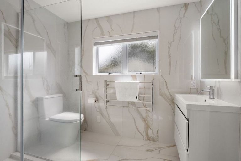 Photo of property in 234 Hurstmere Road, Takapuna, Auckland, 0622