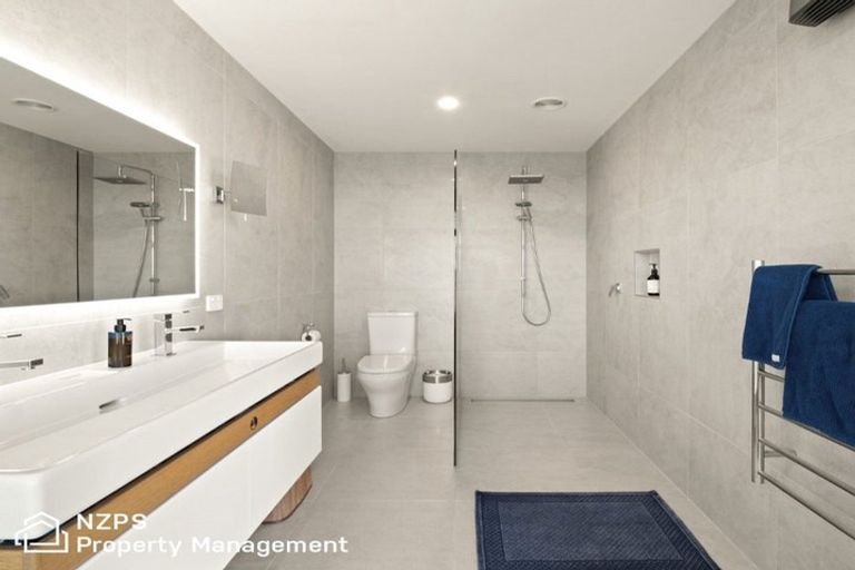 Photo of property in 49 Highgrove, Saint Clair, Dunedin, 9012