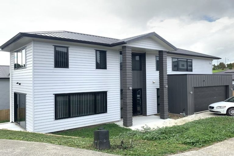 Photo of property in 10 Ambedkar Way, Pukekohe, 2120