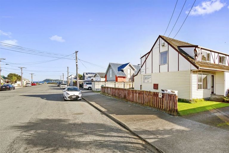 Photo of property in 1/15 Bolton Street, Petone, Lower Hutt, 5012