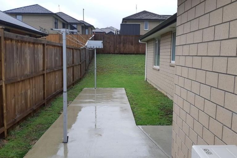 Photo of property in 8 Gibboney Place, Pokeno, 2402