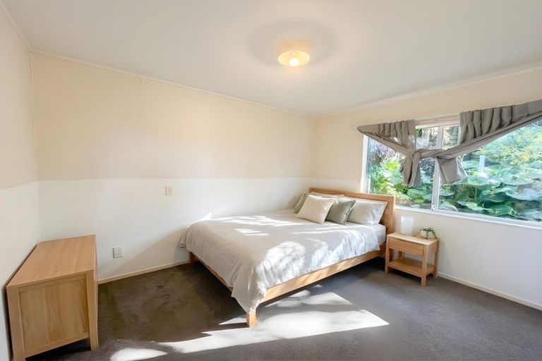 Photo of property in 15 Sunline Avenue, Massey, Auckland, 0614