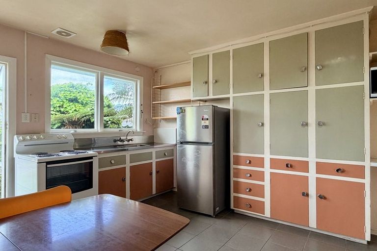 Photo of property in 2/17 Waimairi Road, Upper Riccarton, Christchurch, 8041