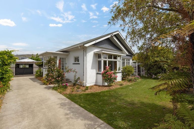 Photo of property in 66 Saint Martins Road, Saint Martins, Christchurch, 8022
