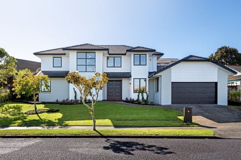 Photo of property in 8 Woodgers Way, Somerville, Auckland, 2014