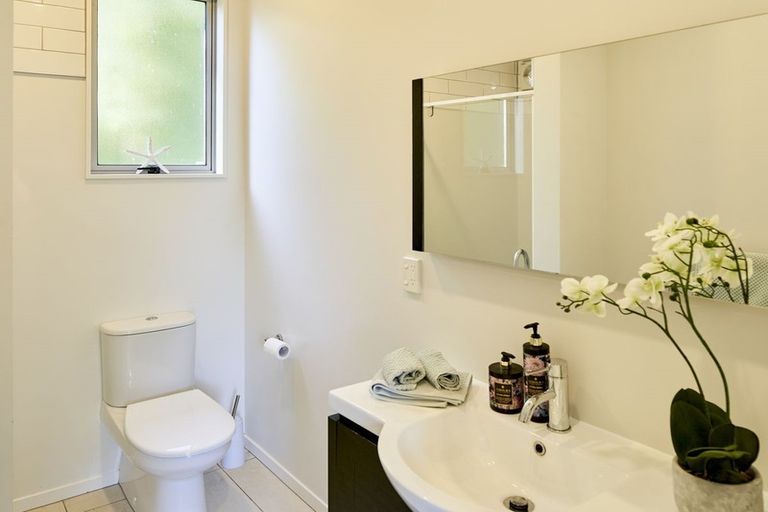 Photo of property in 84a Warwick Street, Wilton, Wellington, 6012