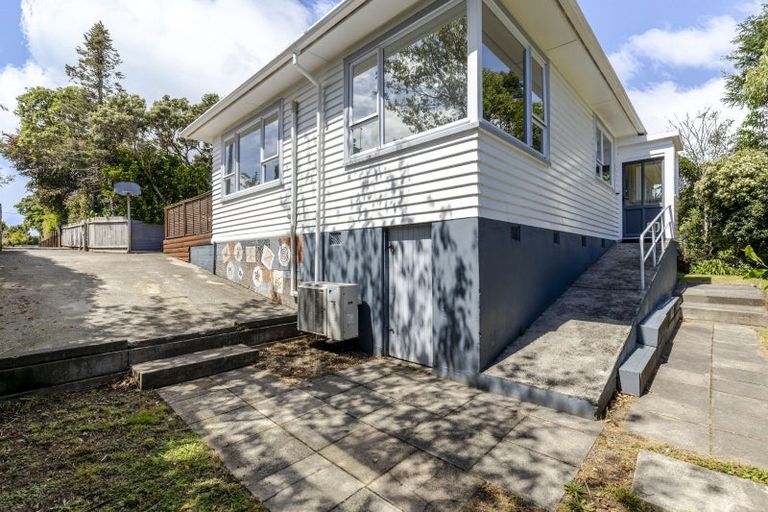 Photo of property in 136a Seaview Road, Westown, New Plymouth, 4310