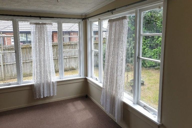 Photo of property in 405 West Coast Road, Glen Eden, Auckland, 0602