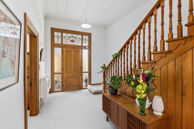 Photo of property in 7 Strathmore Crescent, Roslyn, Dunedin, 9010