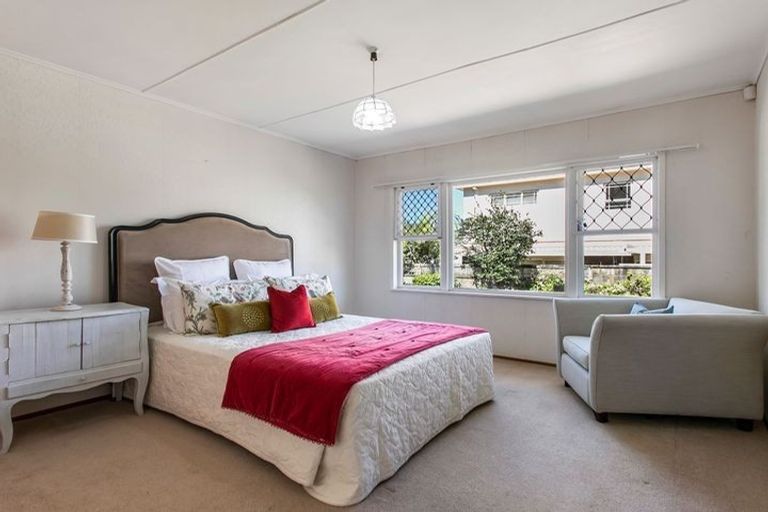 Photo of property in 5/8 Tawera Road, Greenlane, Auckland, 1051