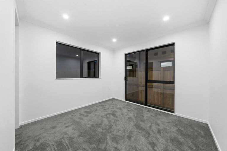 Photo of property in 29c Hywell Place, Manurewa, Auckland, 2102